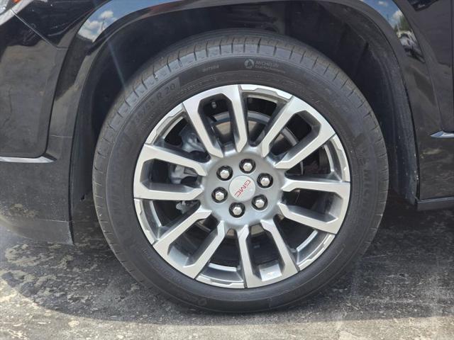 2023 GMC Acadia FWD Denali
