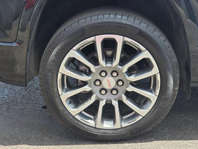 2023 GMC Acadia FWD Denali