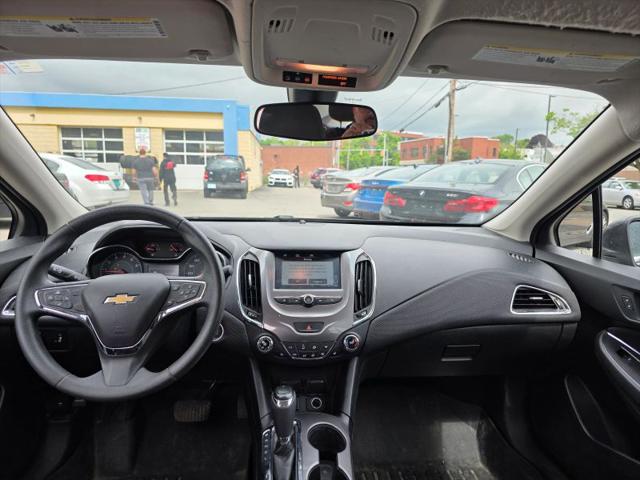 2017 Chevrolet Cruze LT Auto