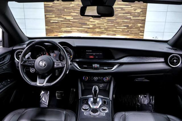2022 Alfa Romeo Stelvio Sprint RWD