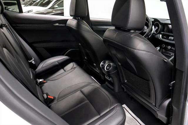 2022 Alfa Romeo Stelvio Sprint RWD