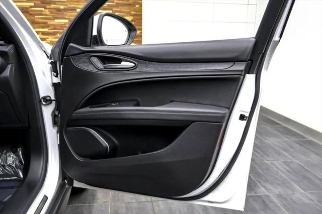 2022 Alfa Romeo Stelvio Sprint RWD