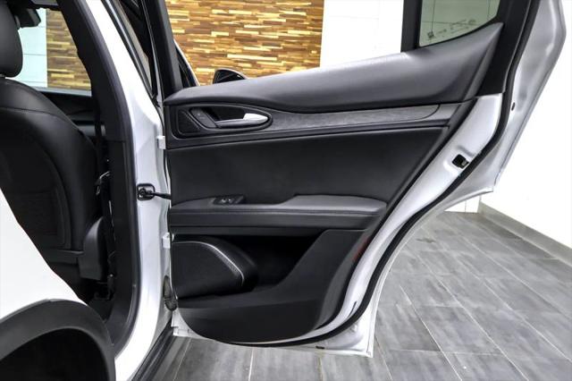 2022 Alfa Romeo Stelvio Sprint RWD