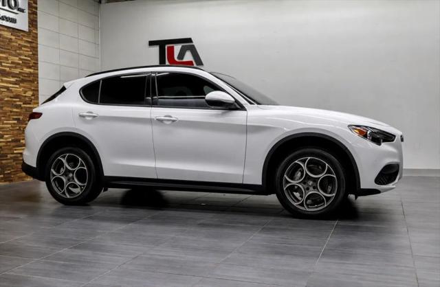 2022 Alfa Romeo Stelvio Sprint RWD