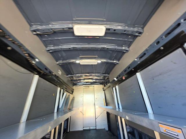 2019 Ford Transit Extended Length w/Sliding Side Door w/LWB