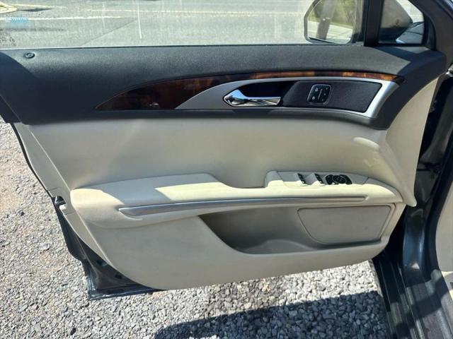 2015 Lincoln MKZ Base