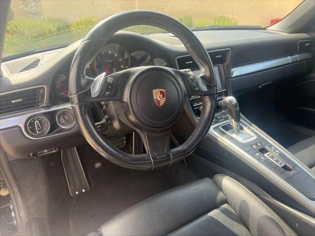 2014 Porsche 911 Carrera 4