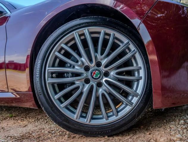 2019 Alfa Romeo Giulia Ti Lusso RWD