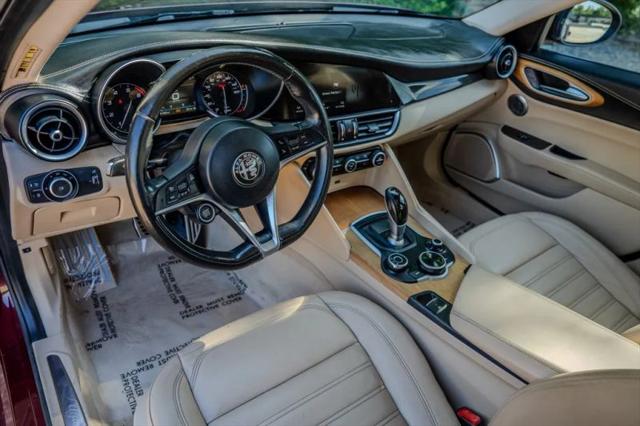 2019 Alfa Romeo Giulia Ti Lusso RWD