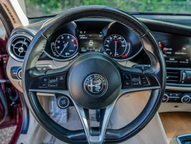 2019 Alfa Romeo Giulia Ti Lusso RWD