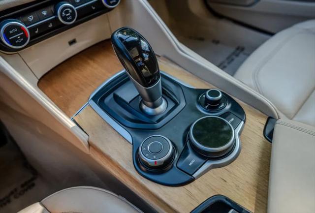 2019 Alfa Romeo Giulia Ti Lusso RWD