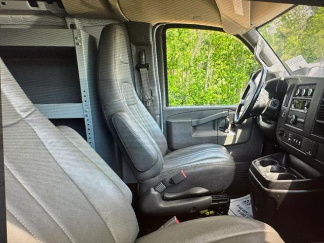 2022 Chevrolet Express Cargo Van RWD 2500 Extended Wheelbase WT