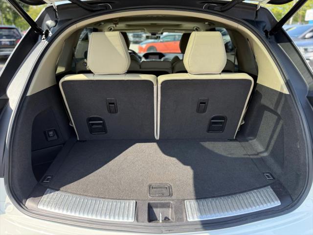 2017 Acura MDX w/Technology Package