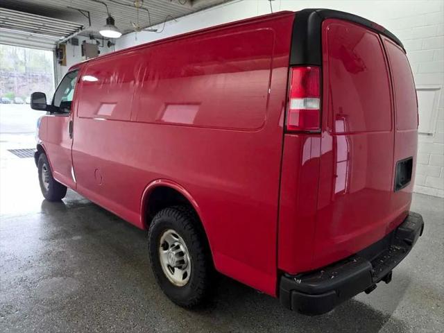 2021 Chevrolet Express Cargo Van RWD 2500 Regular Wheelbase WT