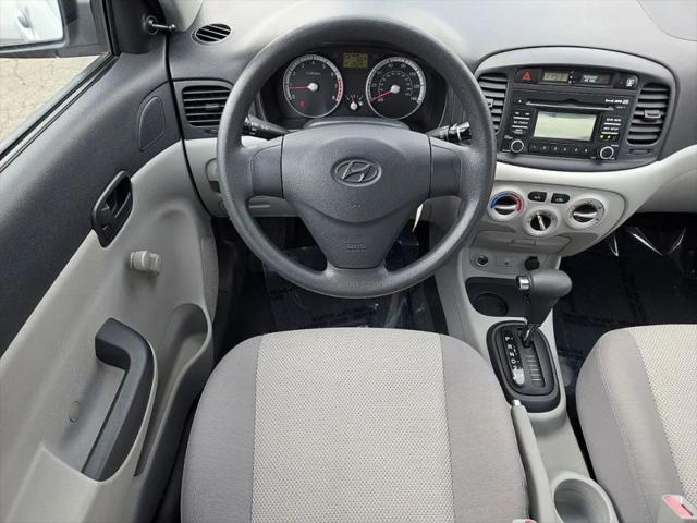 2009 Hyundai Accent GLS