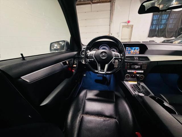 2014 Mercedes-Benz C-CLASS C 300 Luxury 4MATIC