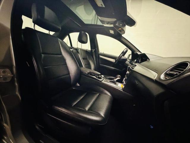 2014 Mercedes-Benz C-CLASS C 300 Luxury 4MATIC