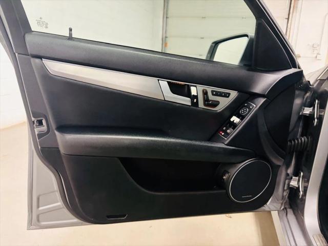 2014 Mercedes-Benz C-CLASS C 300 Luxury 4MATIC