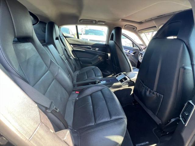 2011 Porsche Panamera 4