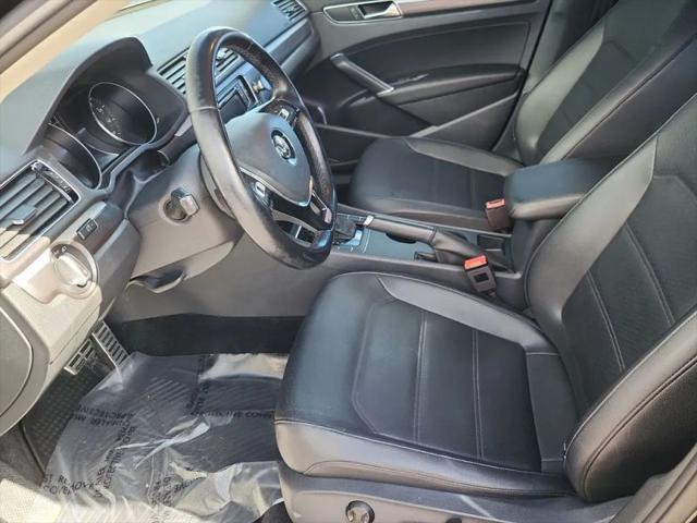 2017 Volkswagen Passat 1.8T R-Line