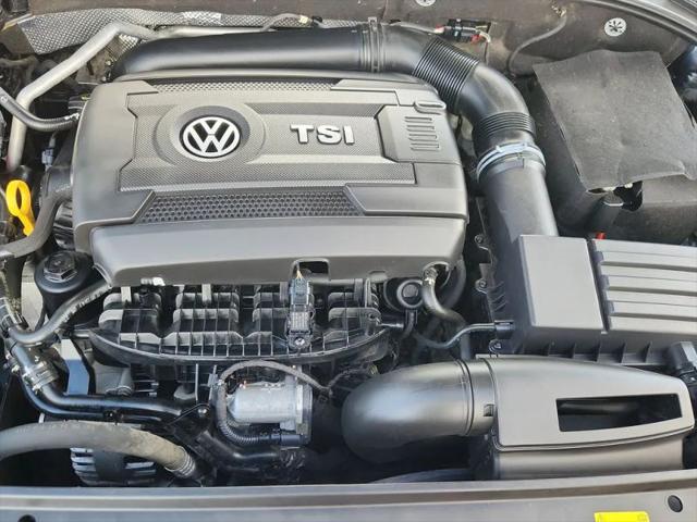 2017 Volkswagen Passat 1.8T R-Line