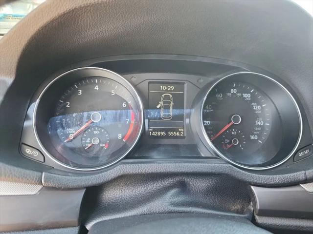 2017 Volkswagen Passat 1.8T R-Line