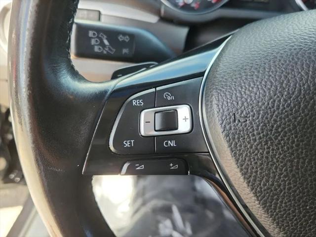 2017 Volkswagen Passat 1.8T R-Line