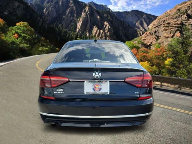 2017 Volkswagen Passat 1.8T R-Line