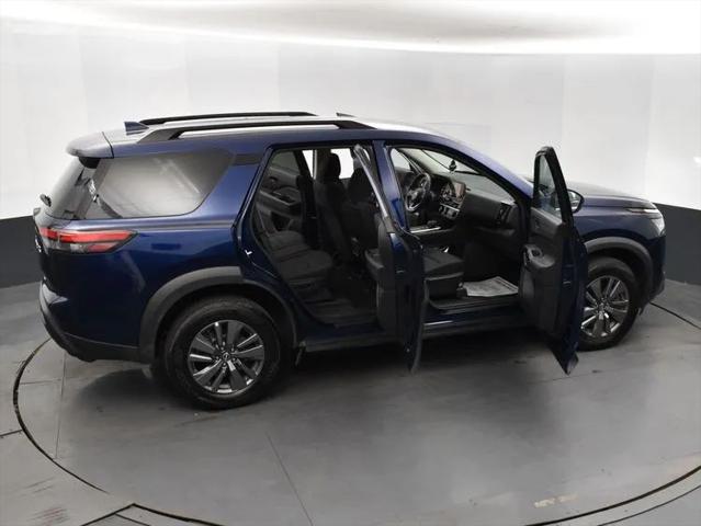 2024 Nissan Pathfinder SV FWD