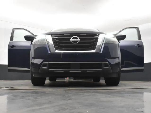 2024 Nissan Pathfinder SV FWD