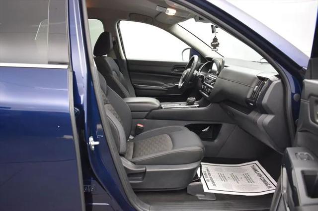 2024 Nissan Pathfinder SV FWD