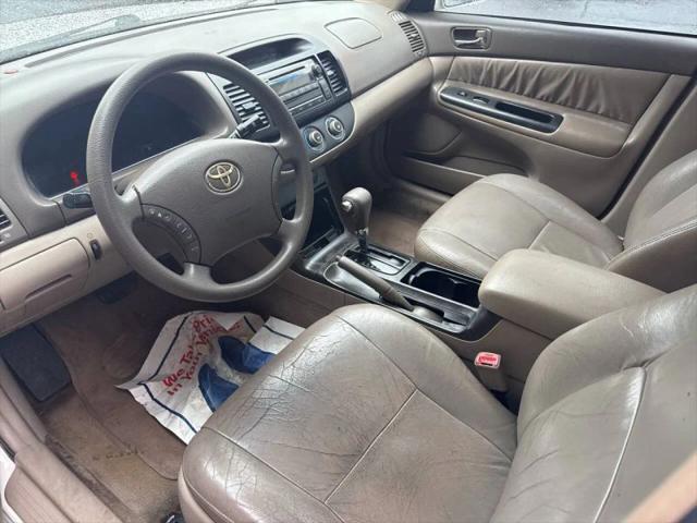 2005 Toyota Camry LE