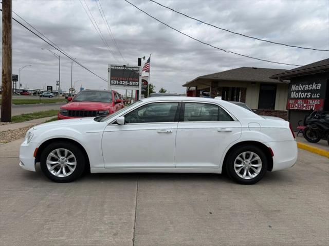 2015 Chrysler 300 Limited