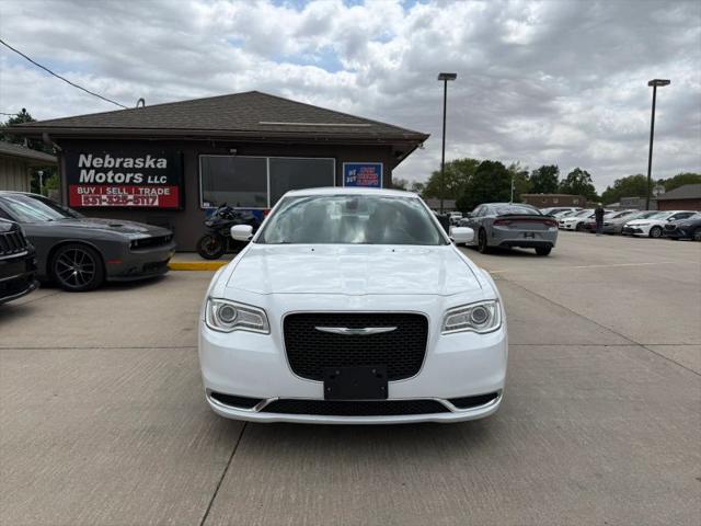2015 Chrysler 300 Limited