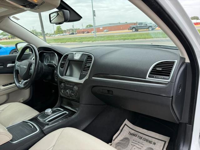 2015 Chrysler 300 Limited
