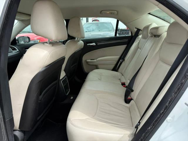 2015 Chrysler 300 Limited