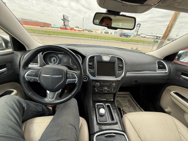 2015 Chrysler 300 Limited