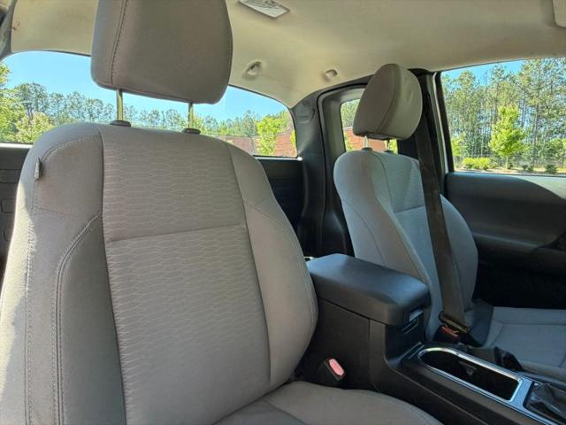 2016 Toyota Tacoma SR