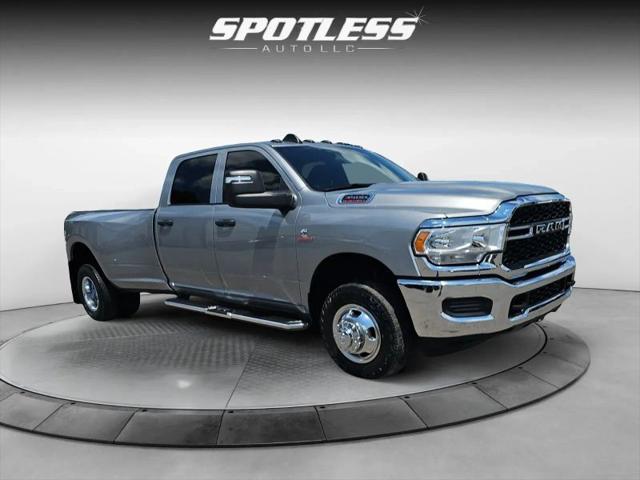 2024 Ram 3500 Tradesman Crew Cab 4x4 8' Box