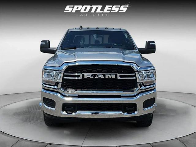 2024 Ram 3500 Tradesman Crew Cab 4x4 8' Box