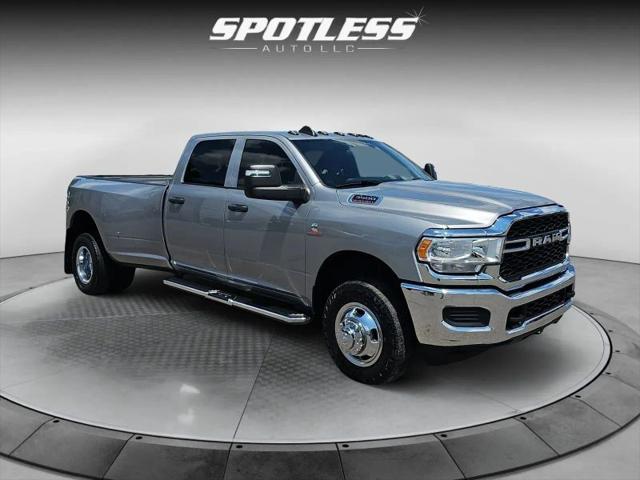 2024 Ram 3500 Tradesman Crew Cab 4x4 8' Box