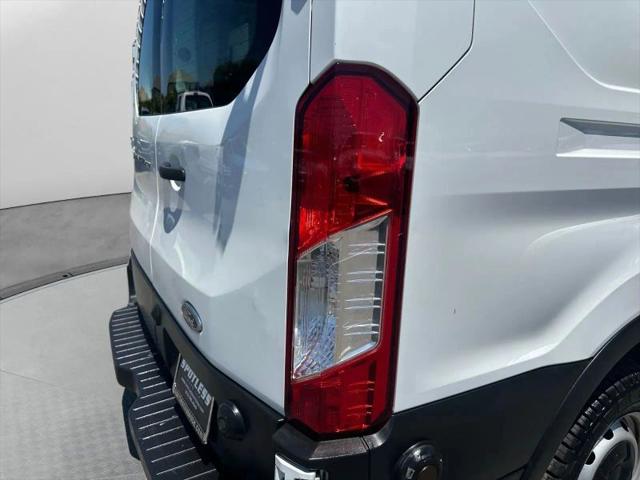 2019 Ford Transit w/60/40 Side Door w/LWB