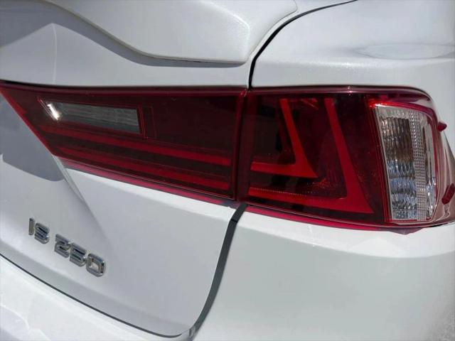2015 Lexus IS 250 Crafted Line