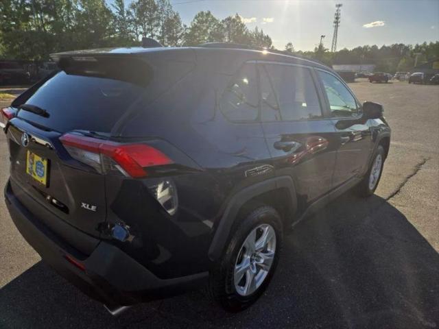 2020 Toyota RAV4 XLE