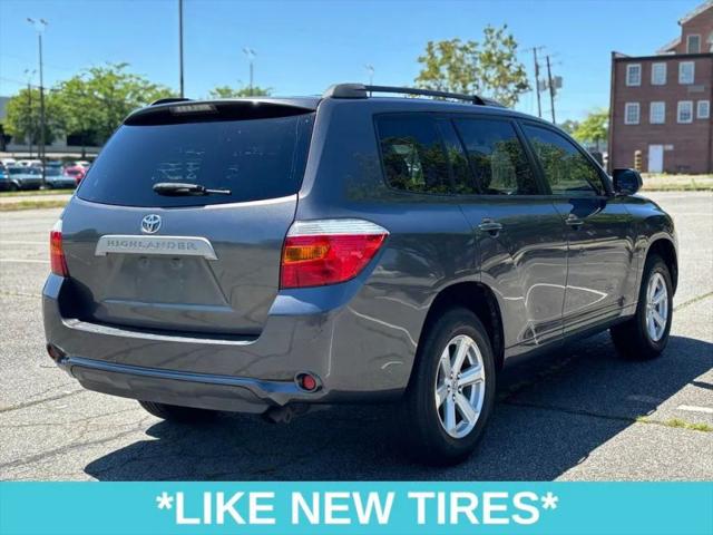 2010 Toyota Highlander Base