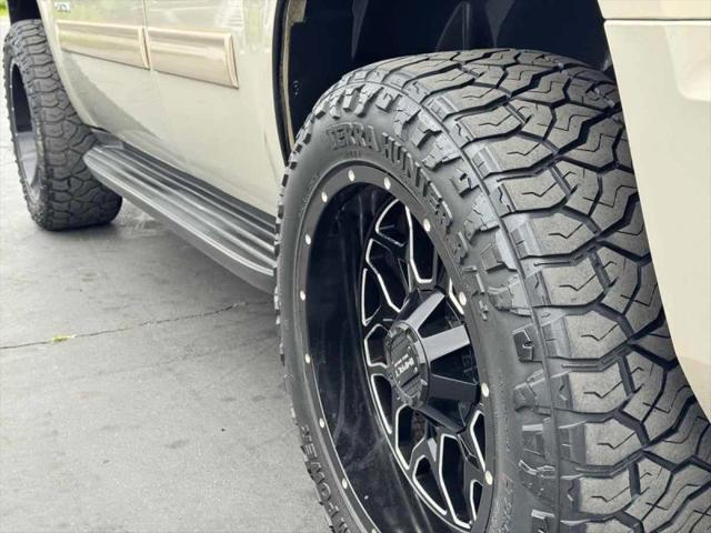 2011 GMC Yukon SLE