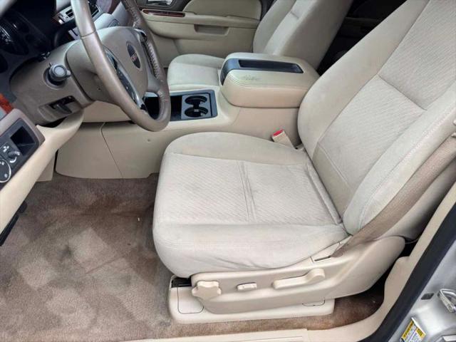 2011 GMC Yukon SLE