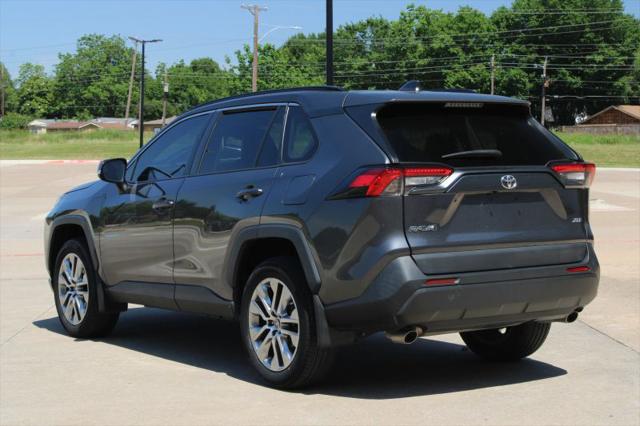 2022 Toyota RAV4 XLE Premium