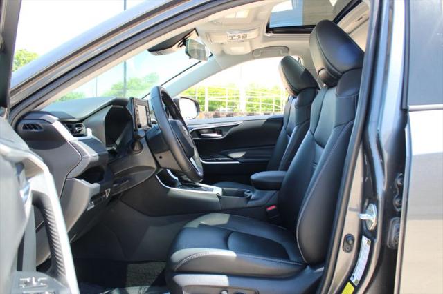 2022 Toyota RAV4 XLE Premium