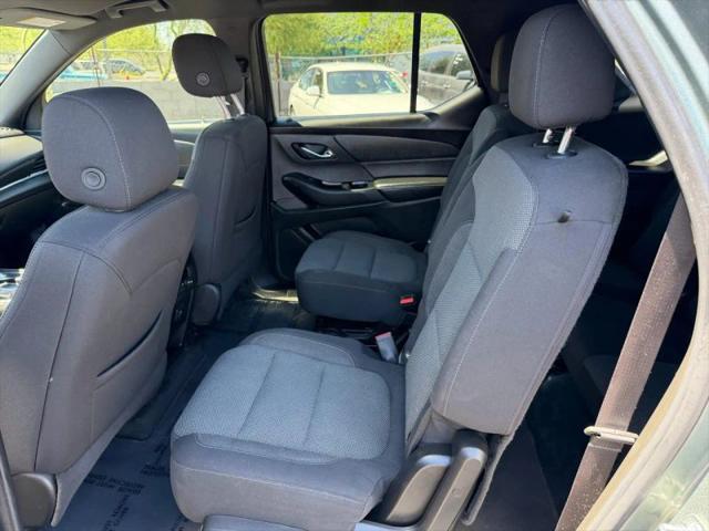 2023 Chevrolet Traverse FWD LT Cloth